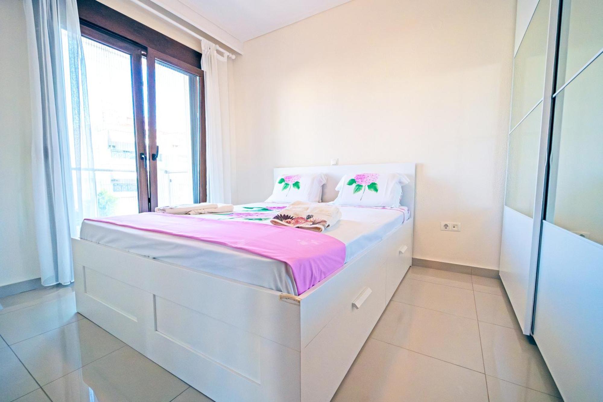 Luxury And Sunny Apartment 250 Mts From The Beach!! Peraía Dış mekan fotoğraf