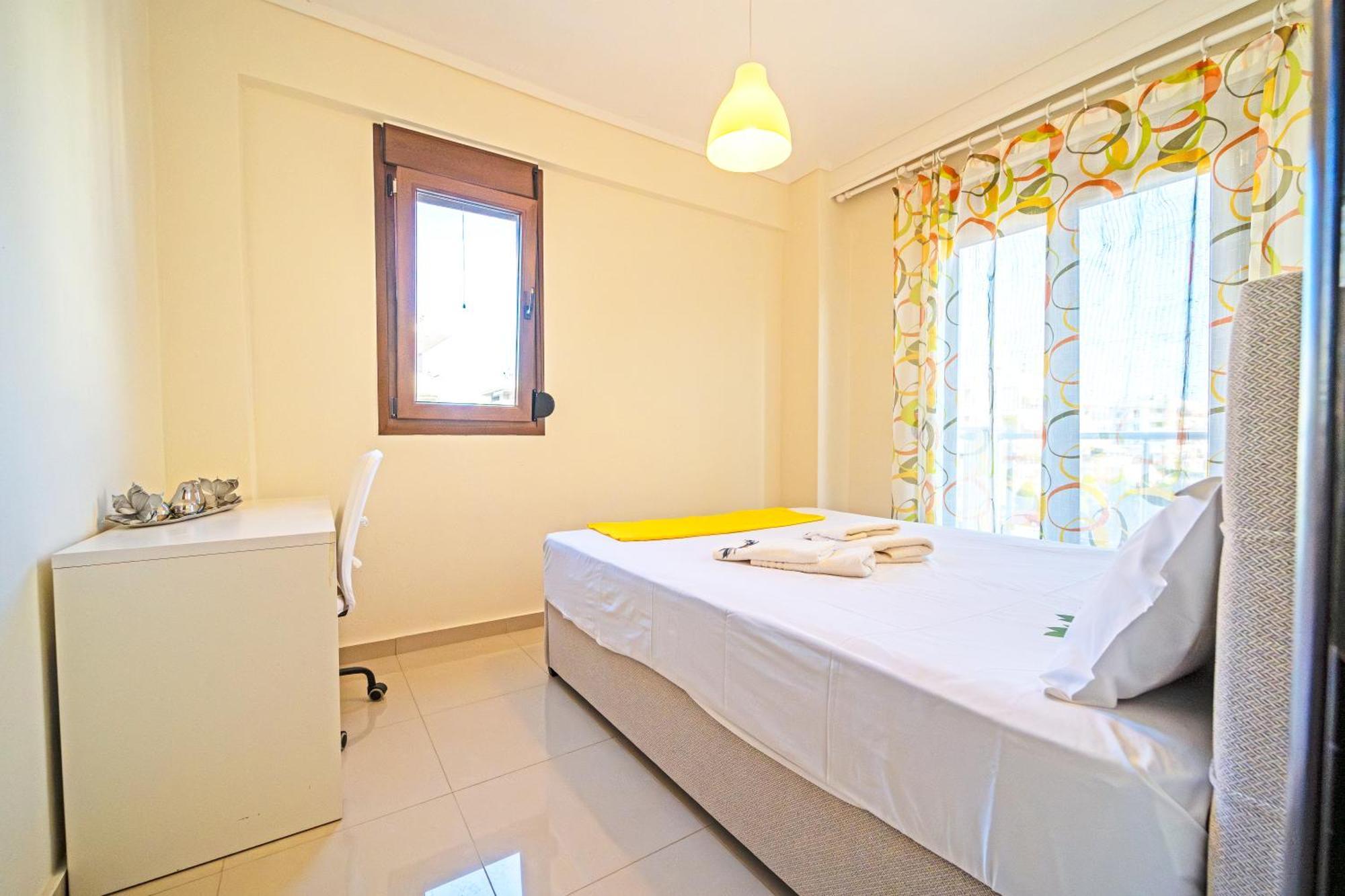 Luxury And Sunny Apartment 250 Mts From The Beach!! Peraía Dış mekan fotoğraf