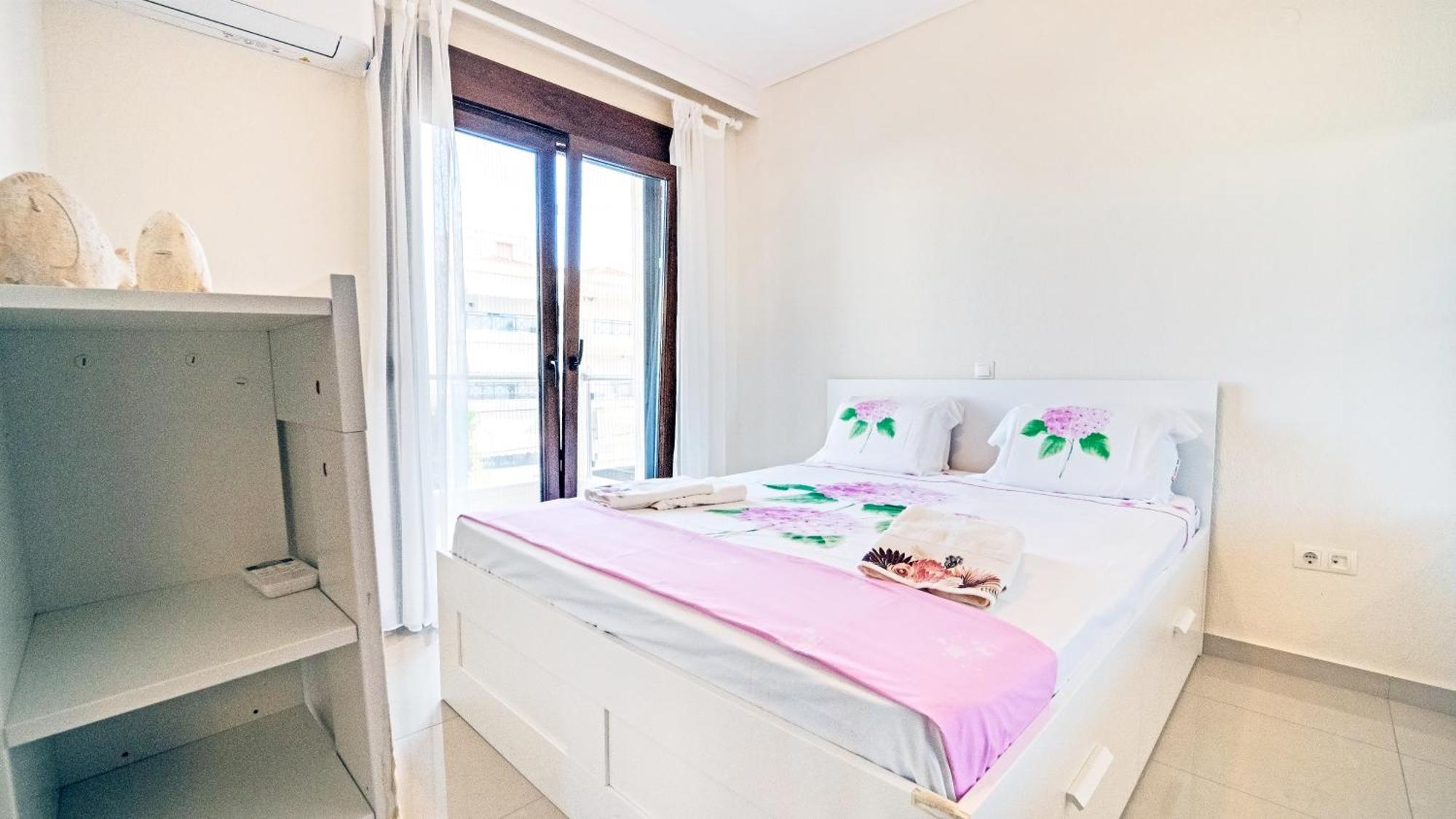 Luxury And Sunny Apartment 250 Mts From The Beach!! Peraía Dış mekan fotoğraf
